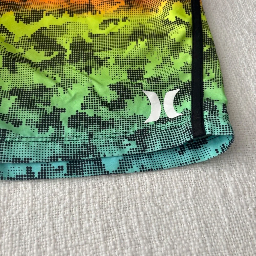 Hurley Kids Board Shorts Bundle Rainbow Camo & Coral Striped Size 16 28 Lot of 2